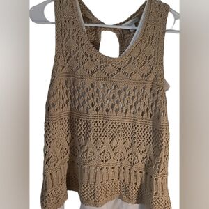 Women's New York co medium tan crochet sleeveless blouse